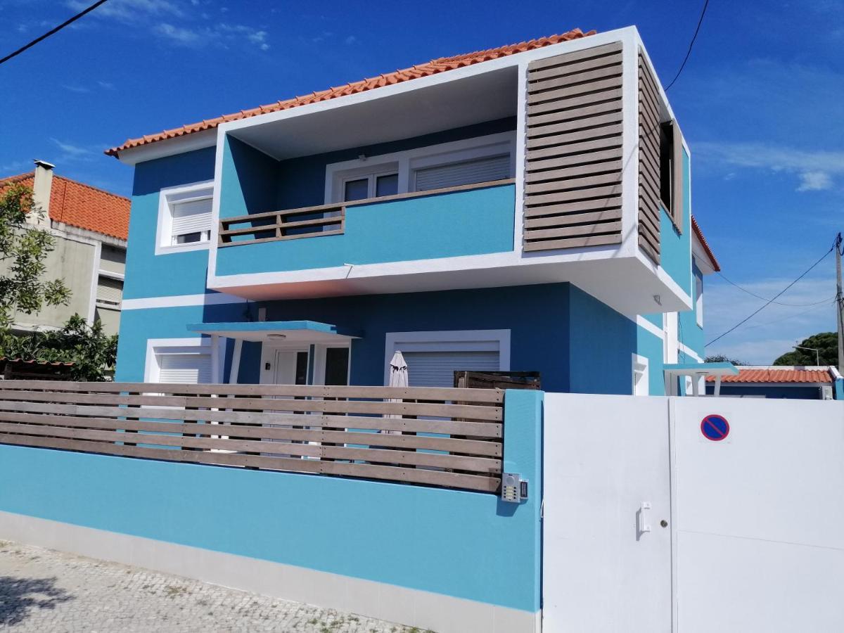 Lisbon Beach Apartments 4 コスタ・ダ・カパリカ エクステリア 写真