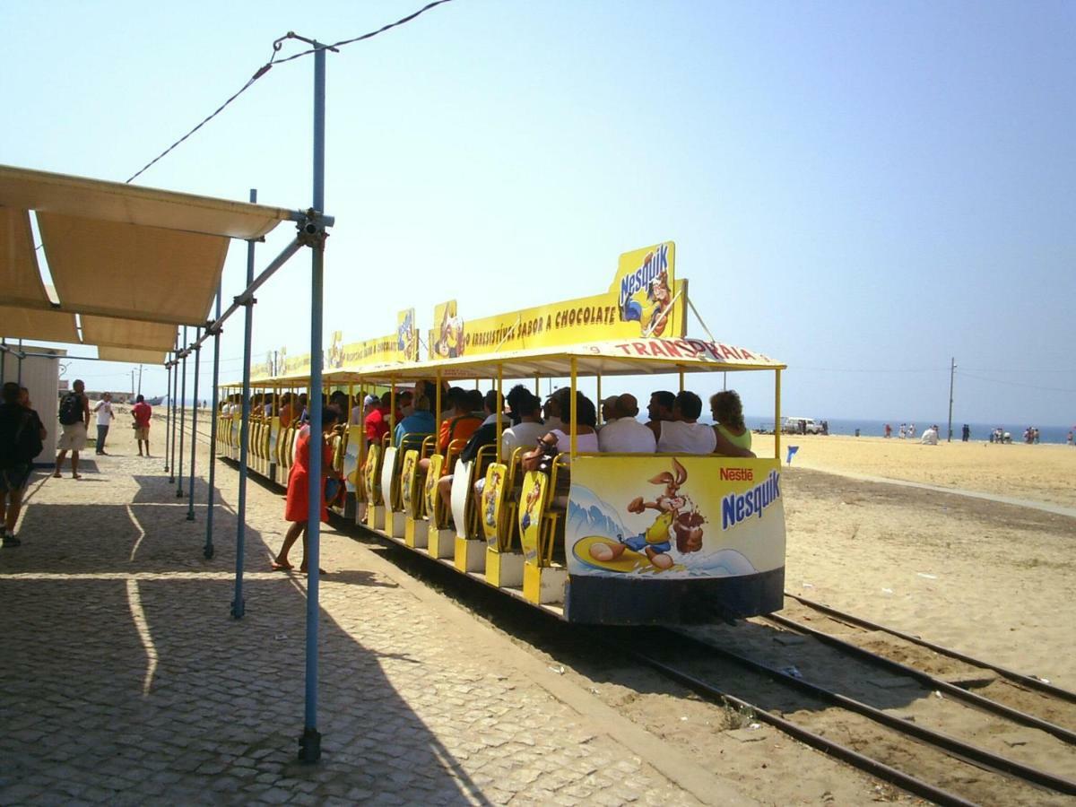 Lisbon Beach Apartments 4 コスタ・ダ・カパリカ エクステリア 写真